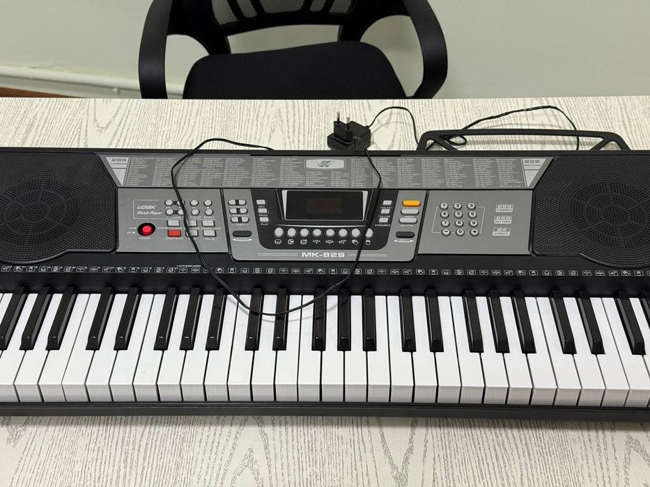 Электрический синтезатор