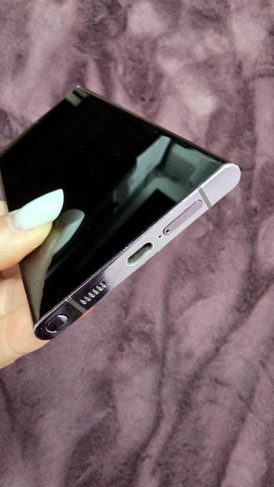 Samsung Galaxy S 22 ultra dual SIM 5 G