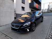 Volvo v40.