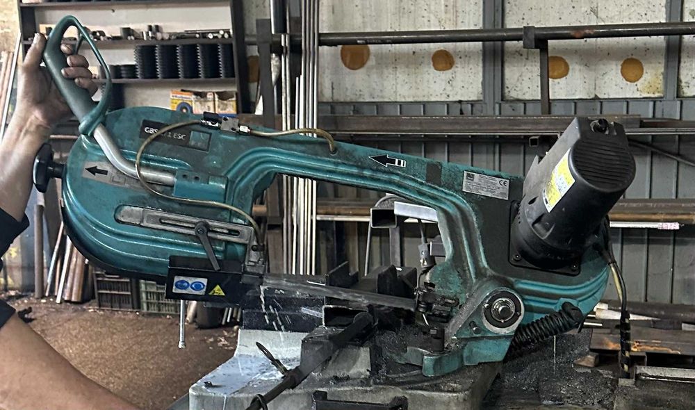 Лентоотрезна машина