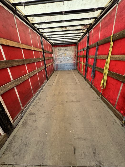 Semiremorcă Schmitz 2002 – stare bună, pregătită de lucru