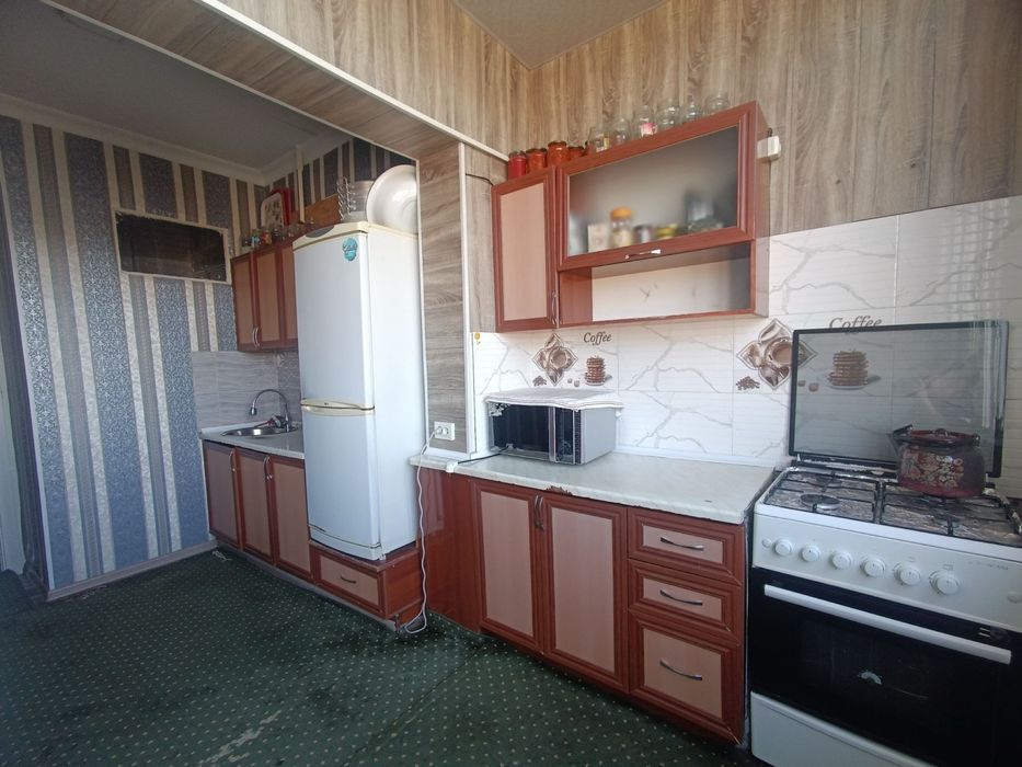 Toshkent shahar Olmazor tumani Tansiqboyevda 3 xonali 70 kv metr