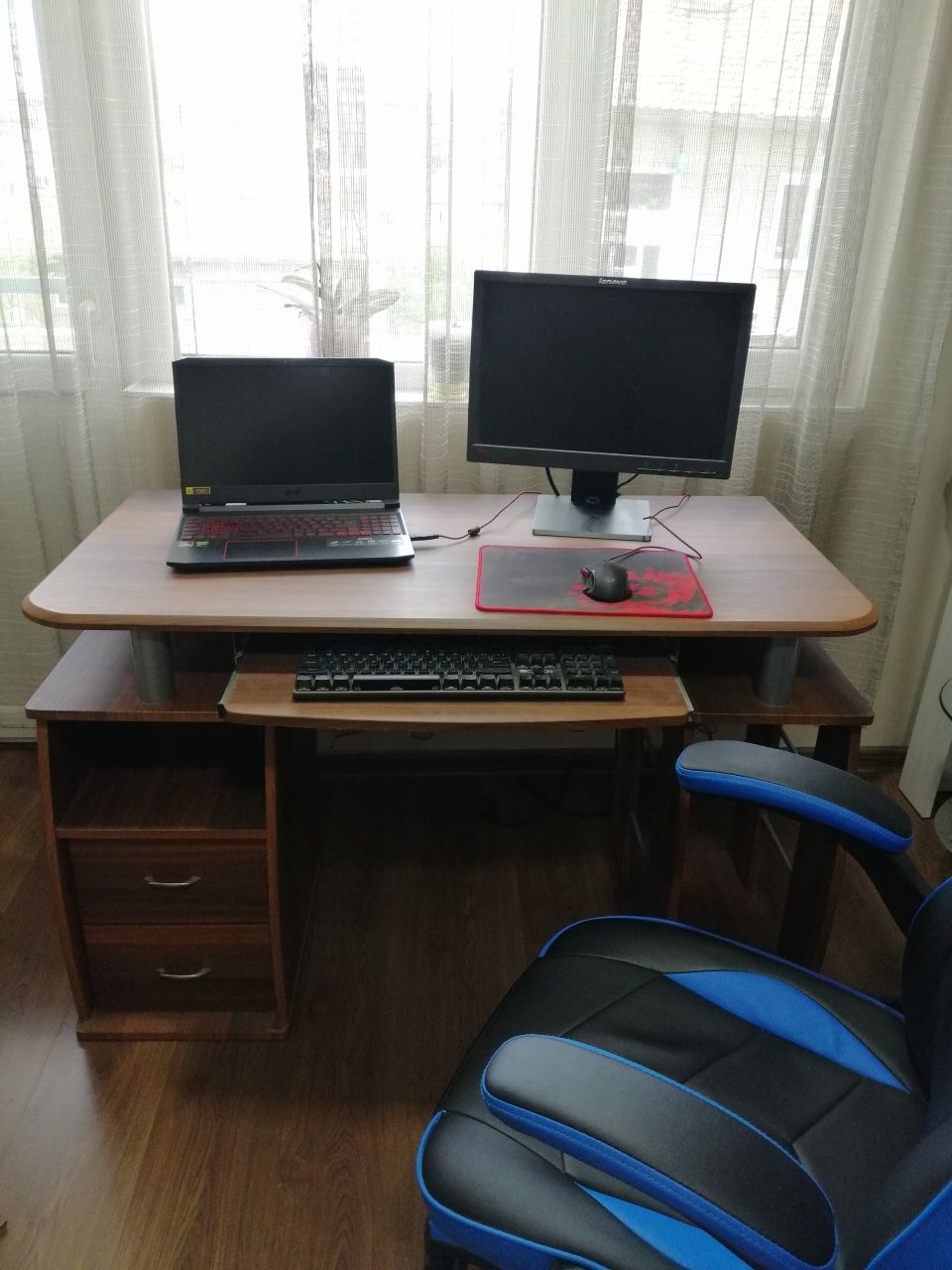 Масивно офис/ученическо  бюро