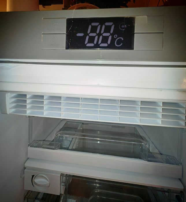 Congelator vertical 7 sertare