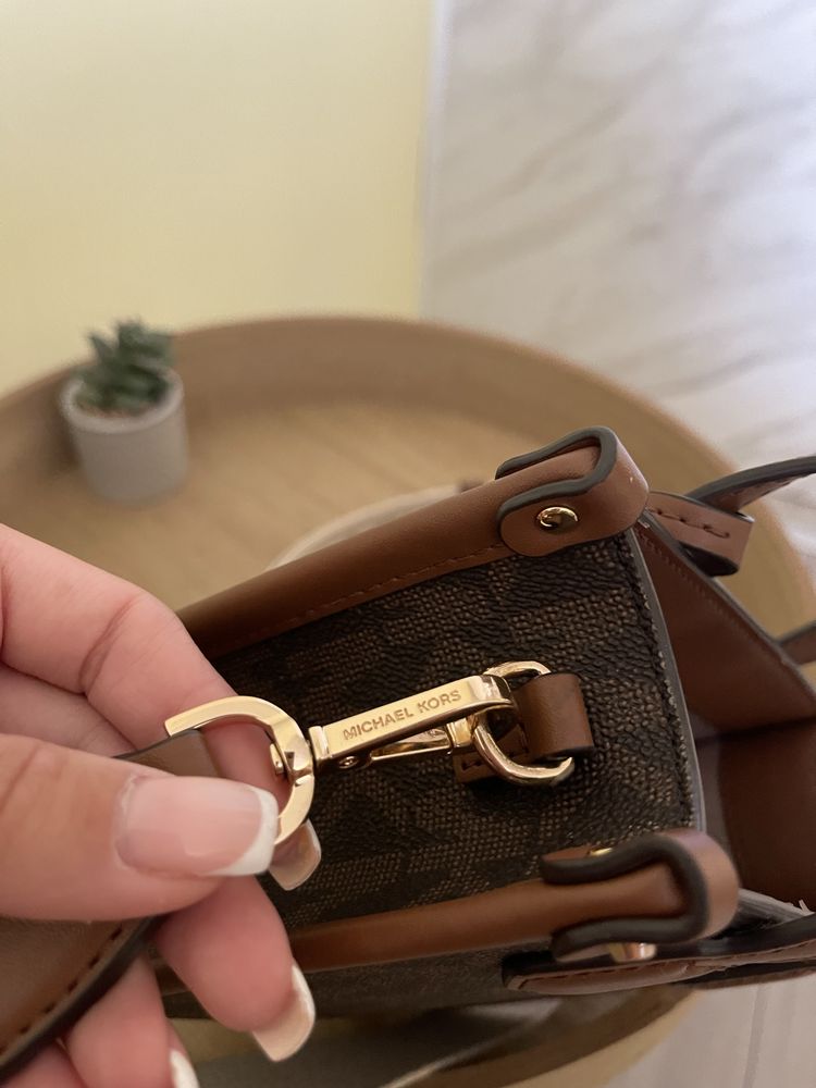 чанта Michael Kors