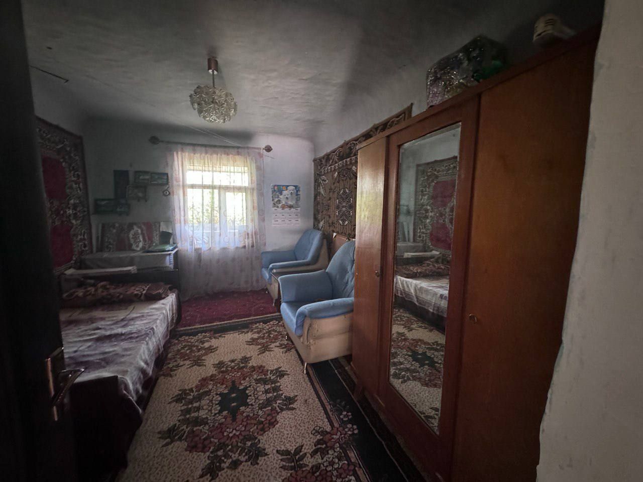 Srochna sotiladi 6 sutik xovli 4 xona aq qavoq