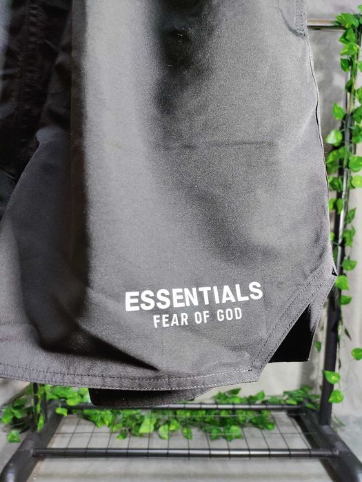 Pantaloni Scurti Essentials marimea L