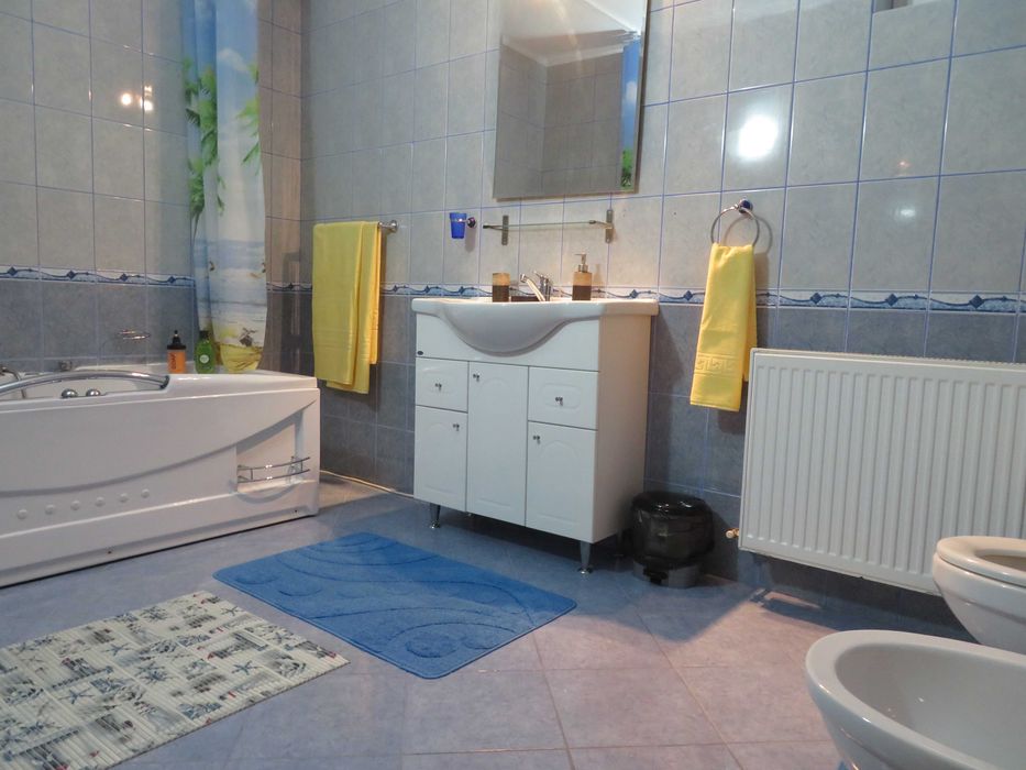 Cazare CHEIE toată vila munte Predeal REVELION  CRACIUN (15 pers)