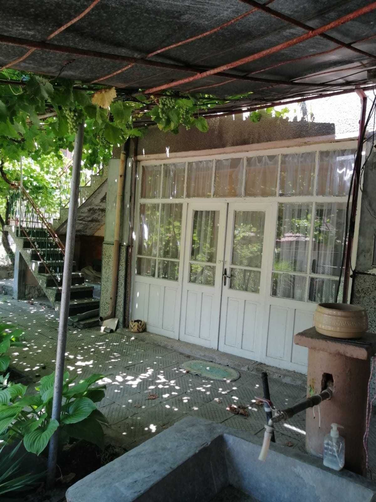 Продавам Къща с.Комощица