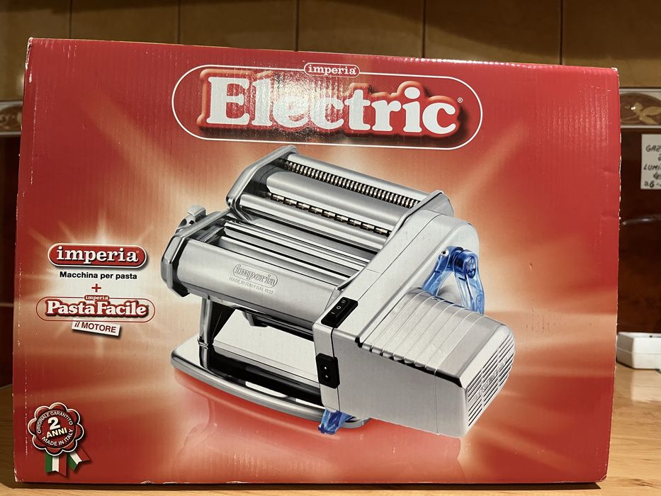 Masina electrica de facut paste Imperia