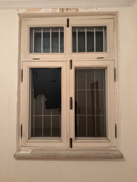 Продам деревянные окна бу в комплекте с решетками