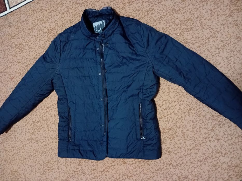 Продам куртку в отличном состоянии