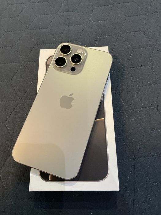 Продавам Iphone 16 Pro Max 256GB Natural