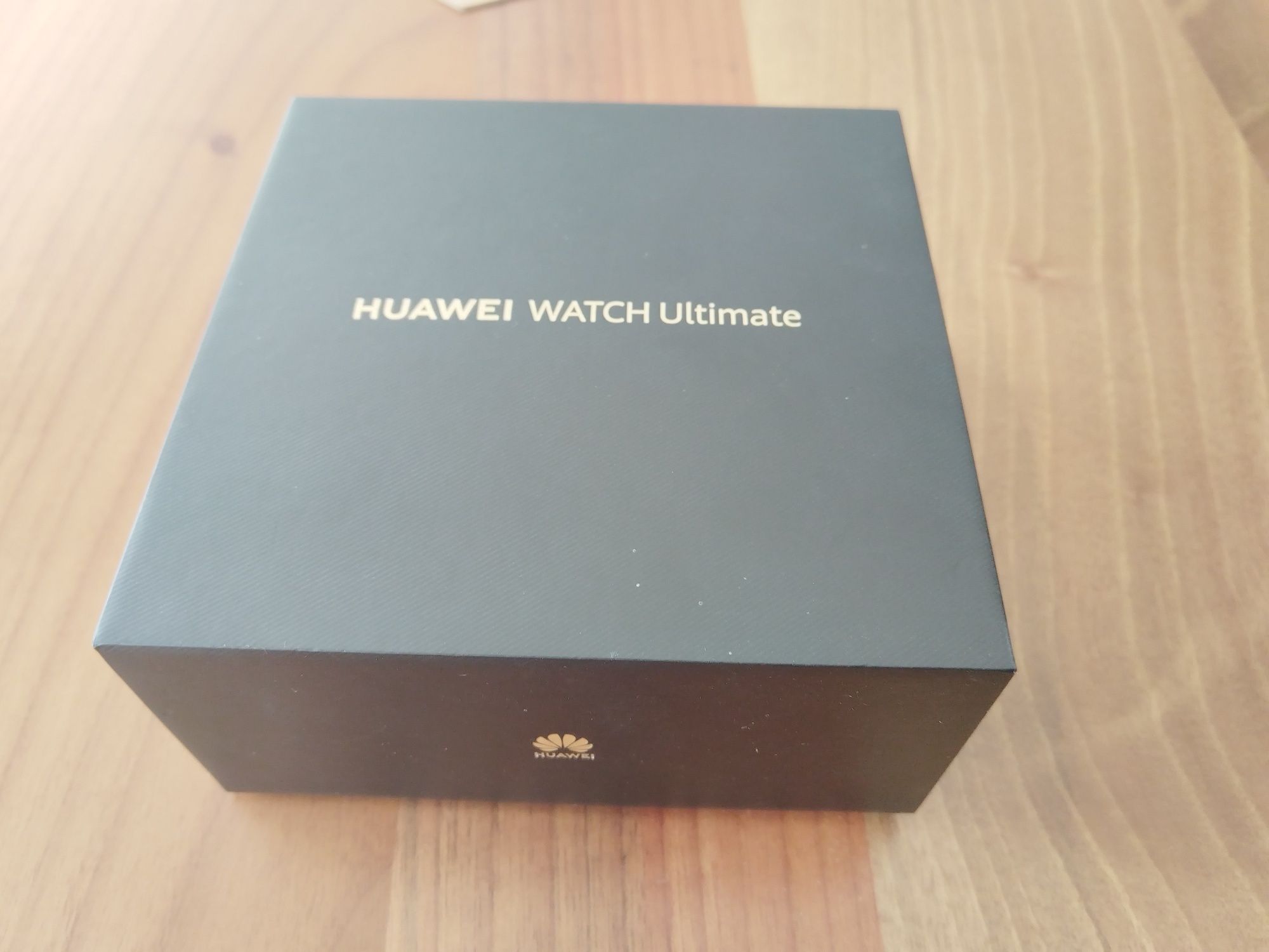 чисто нов часовник Huawei Ultimate с подаръци,!