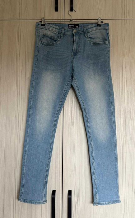 Blugi slim fit cu efect de spălare