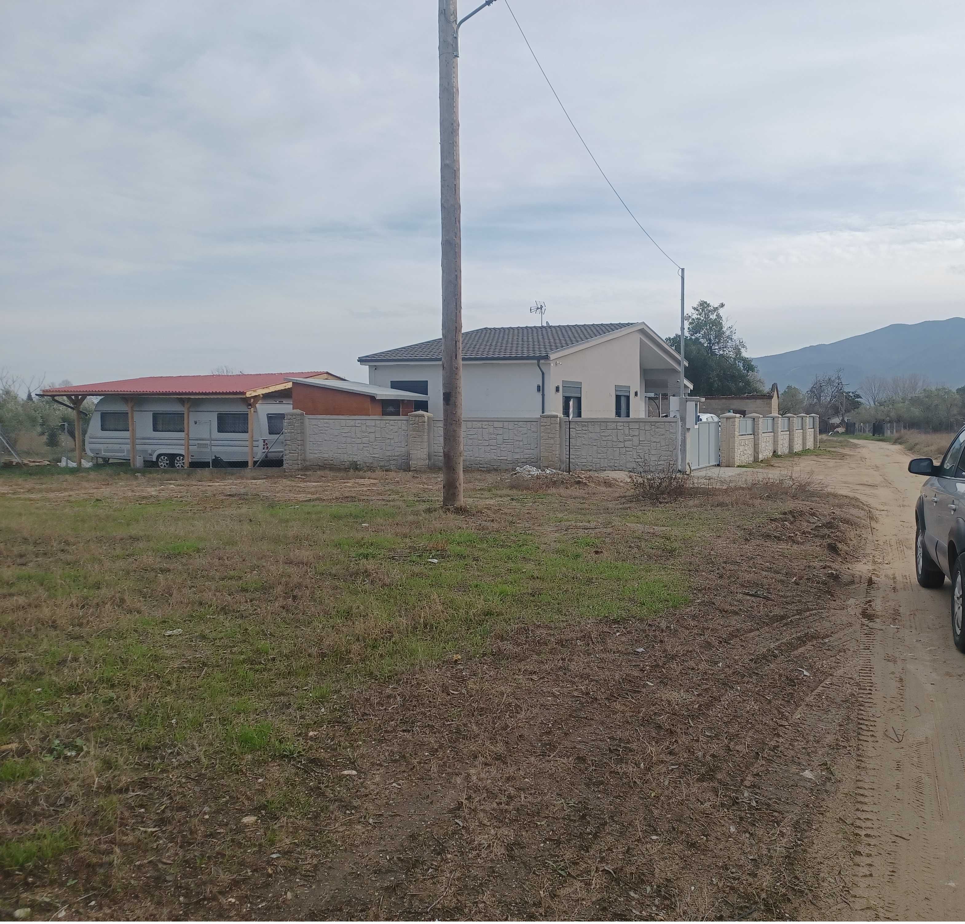 Продава се парцел 200 м2 в регулация в Паралия Врасна, Гърция