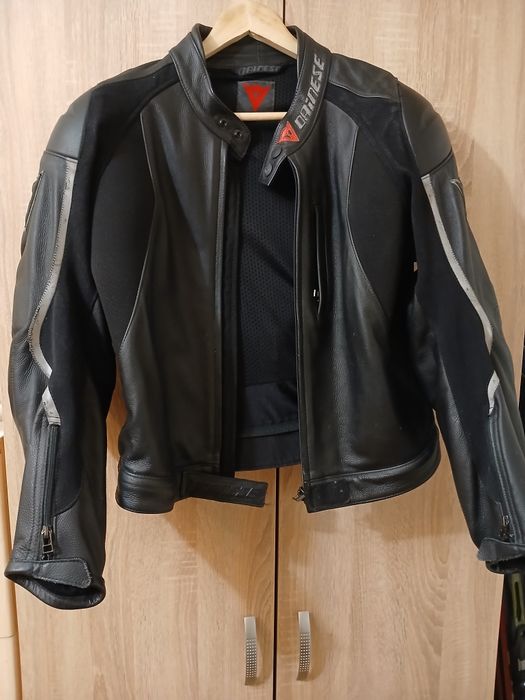 Costum piele Dainese