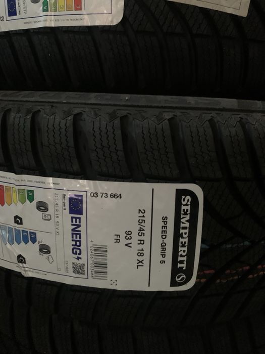 Нови зимни гуми Semperit 215/45/18