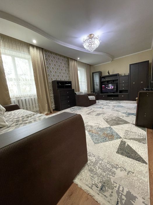 Продаётся дом Назарбаева/ Шевченко