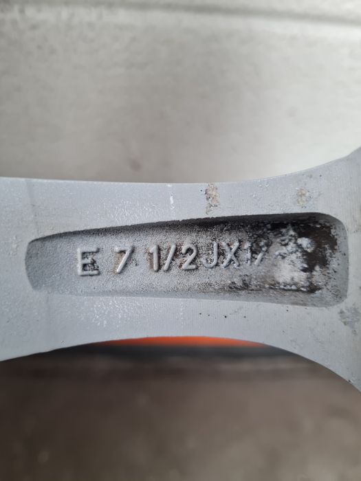 Оригинални джснти за BMW R17 5x120 ET32 7.5J