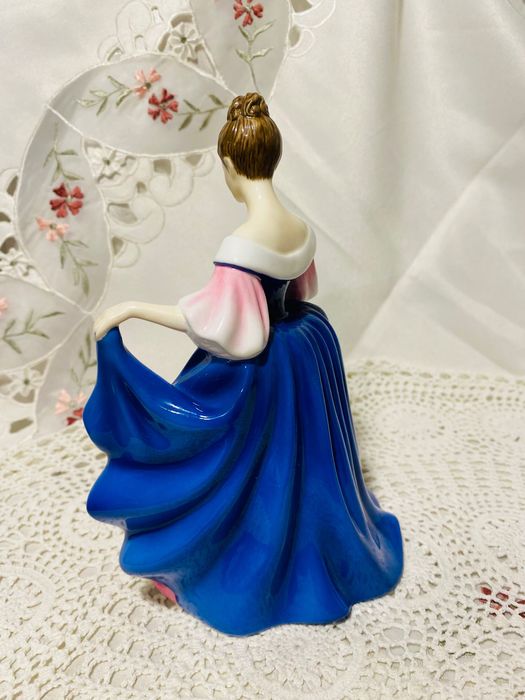 порцеланова статуетка Royal Doulton