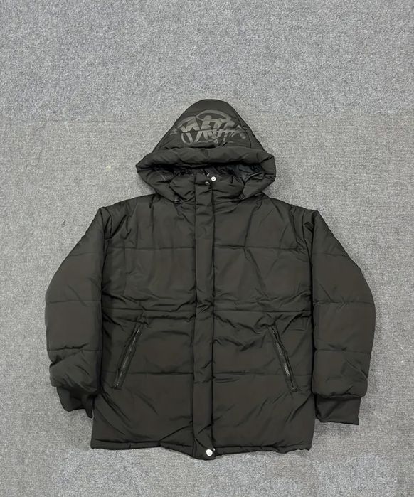 syna world яке S черно