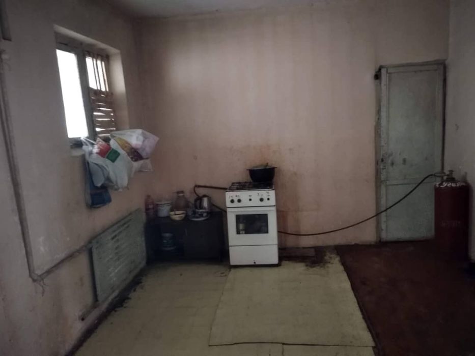 Уй сотилади 11 соток