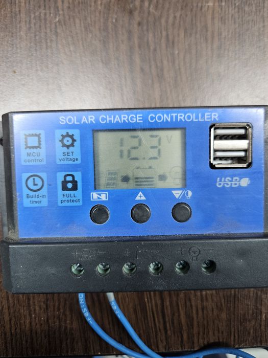 Regulator Controler Solar PWM 10A, 12V24V, 2 X USB Si LCD