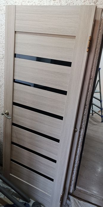 Дверь межкомнатная б/у