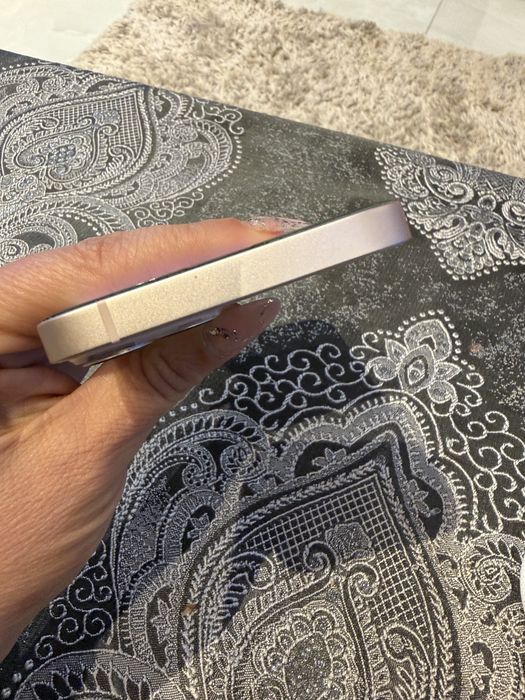 Iphone 13 в много добро състояние