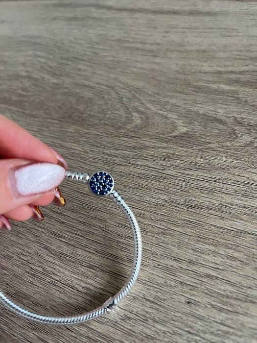 Твърда гривна за талисмани тип Пандора