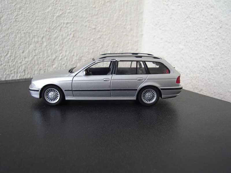 Умалени модели на BMW 5 E39 & E34 520, 530 комби 1/43 diecast макет