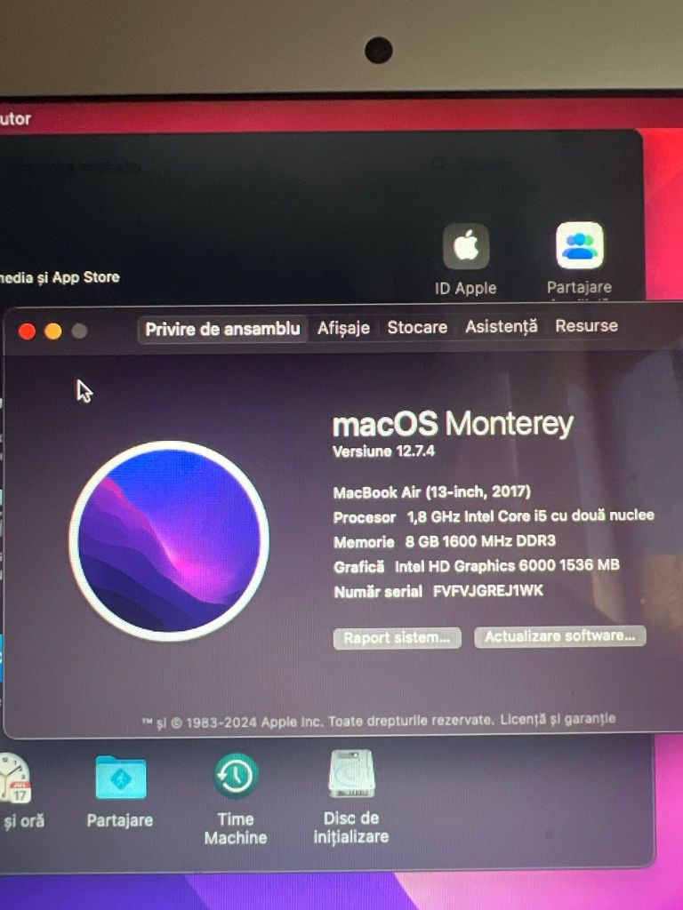 MacBook Air (13-inch - 2017)