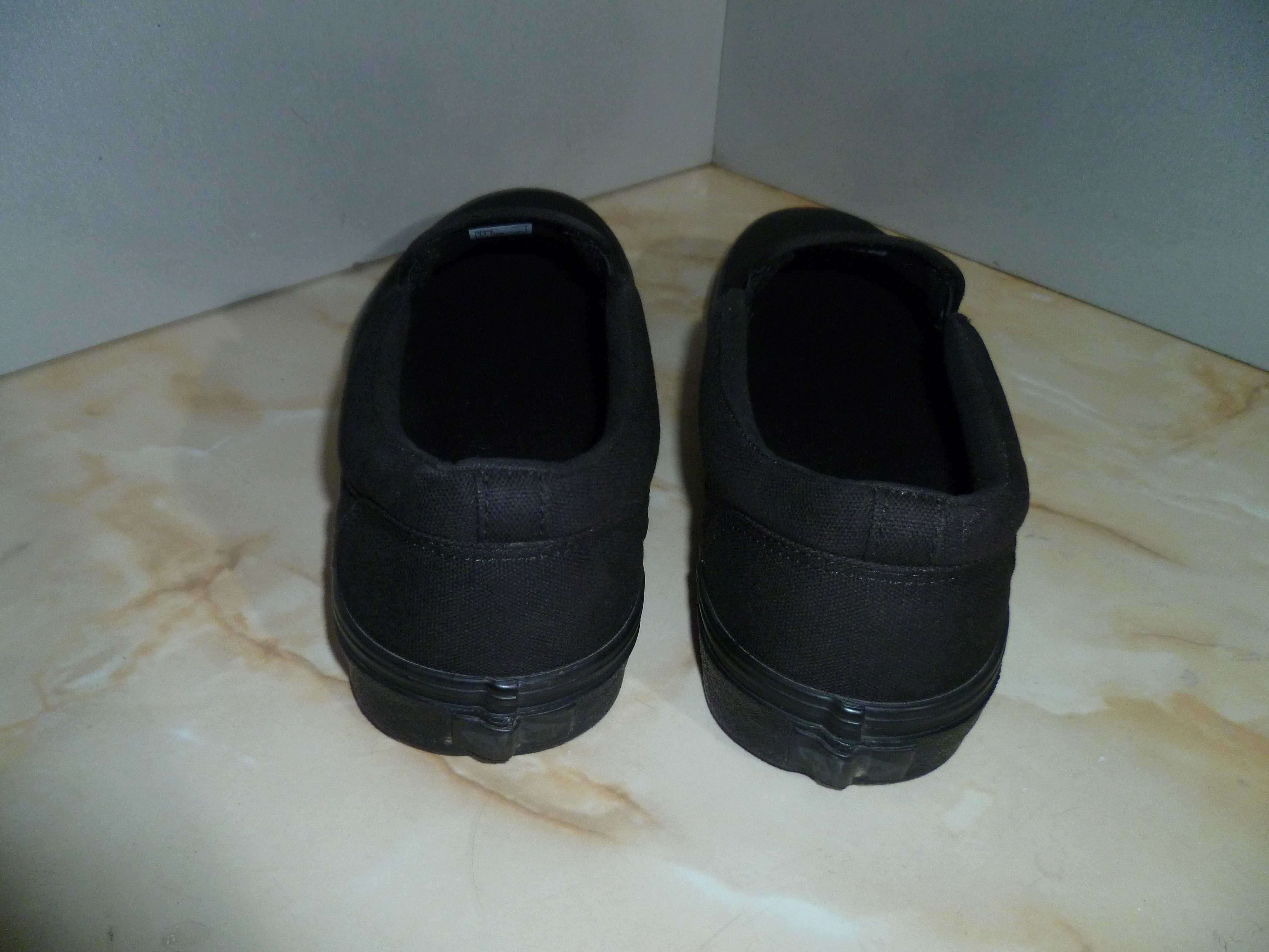 VANS ниски кецове №45