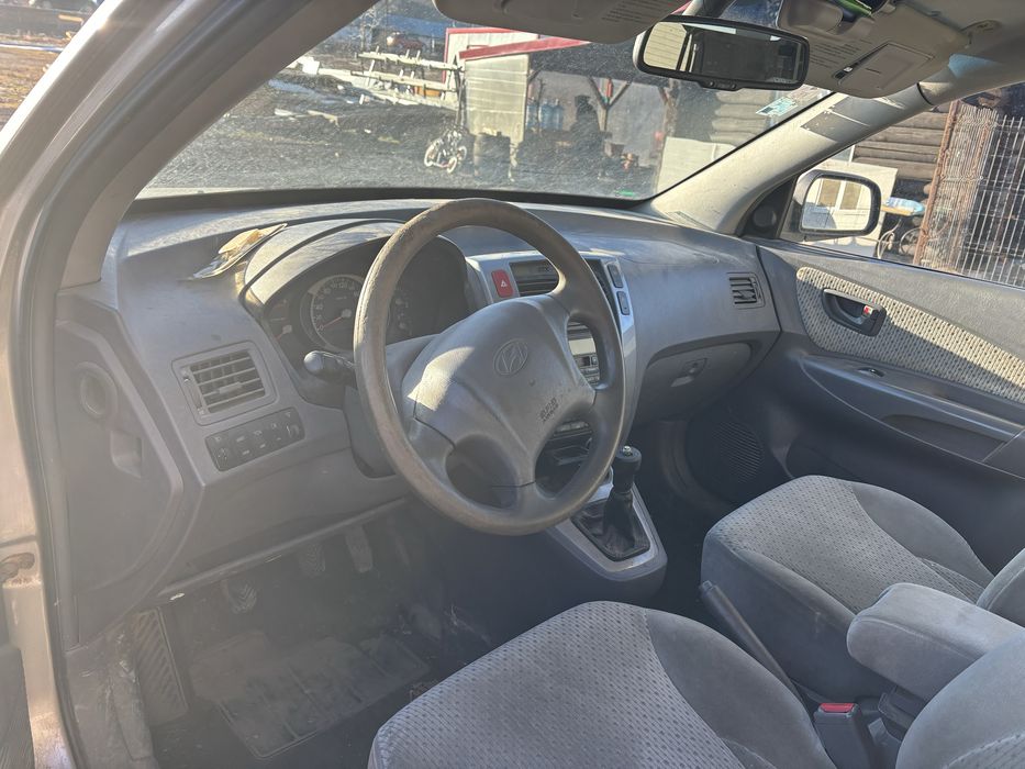 haion piese dezmembrari hyundai tucson 2006