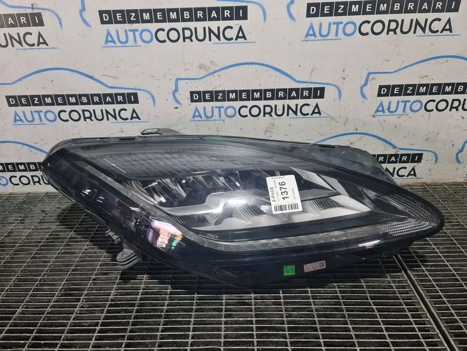 Far Dreapta Jaguar E - PACE 2017 - 2020 SUV 4 Usi (1376) LED X540HLUKRHMID