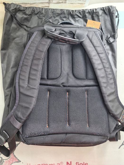 Vând rucsac laptop Everki Onyx Premium 15,6 inch