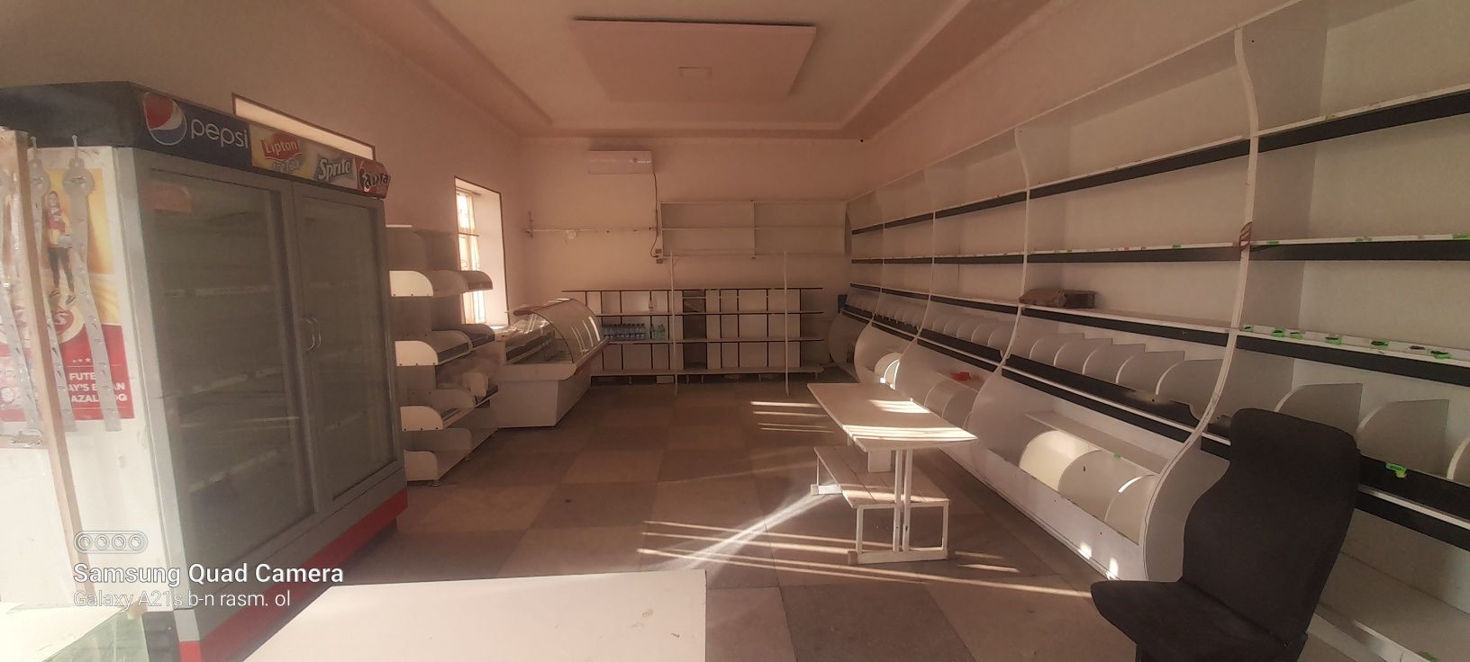 Uy sotiladi 8 sotix 3 qavatli