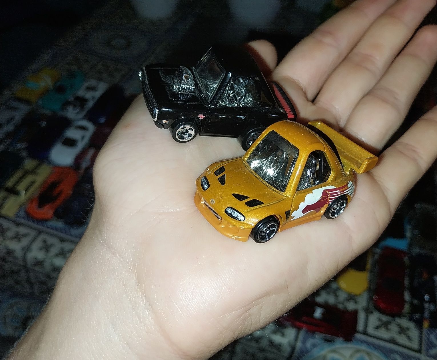 Colecție de mașinuțe HOT WHEELS (57 de mașini)