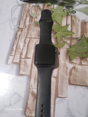 Продам Apple Watch Series 2. 42mm.