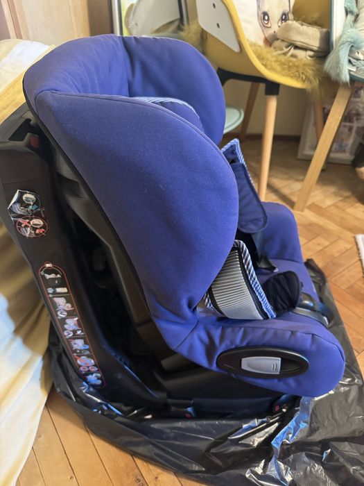 Детско Столче за кола(въртящо) Maxi Cosi Axiss