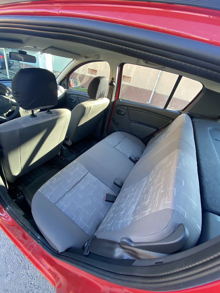 Dacia Sandero 2008 noua!! 2000km reali