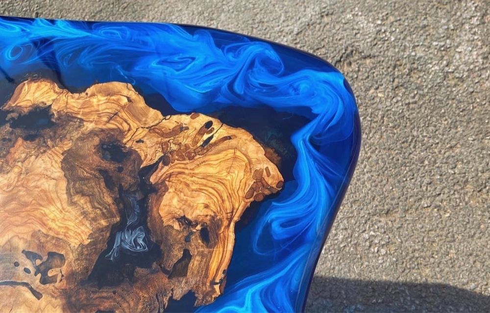 masa cafea rasina epoxidica si lemn masiv