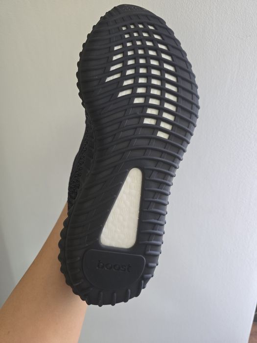 Adidași Yezzy barbati
