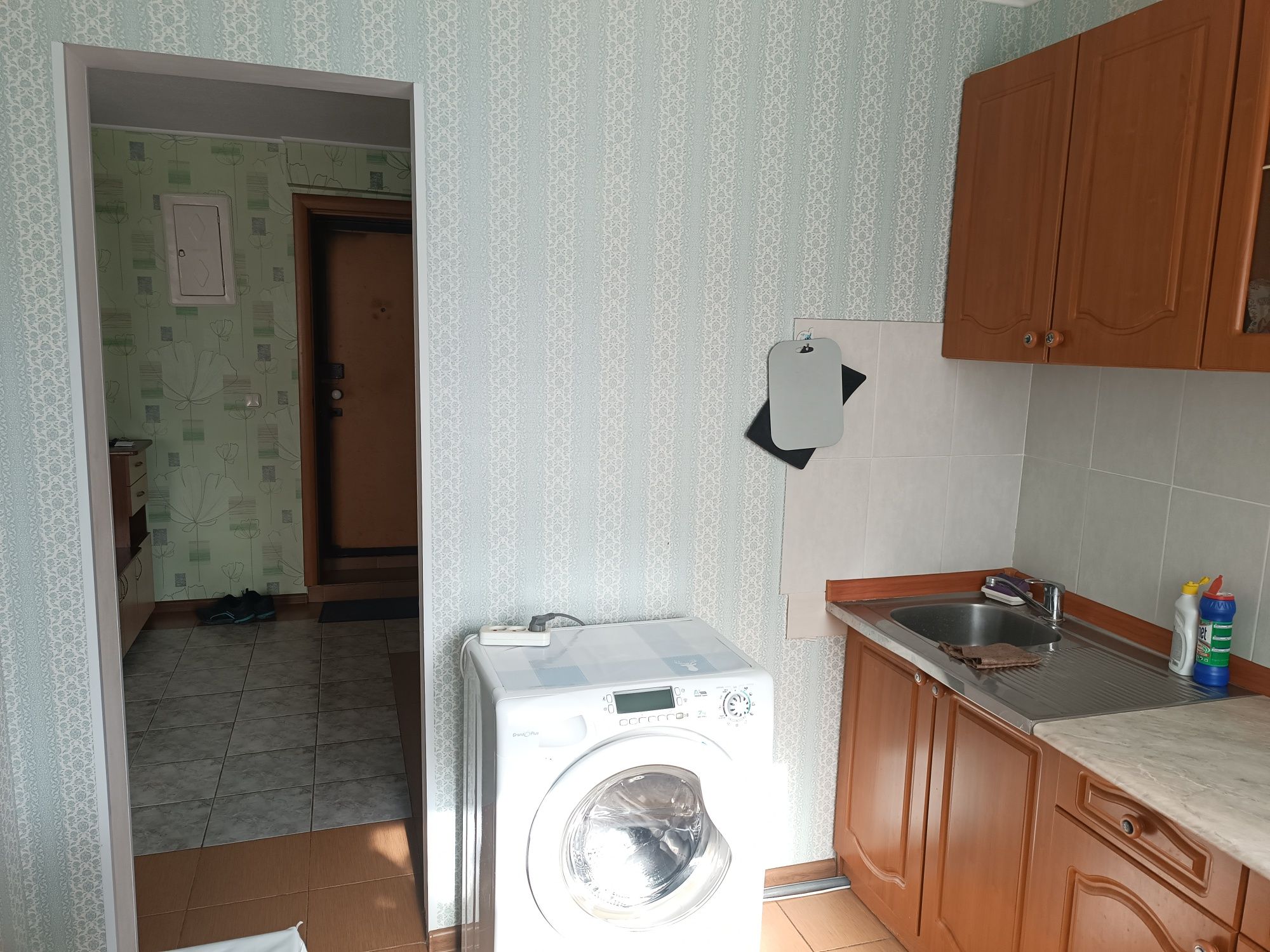 Продам однокомнатную квартиру г.Лисаковск, 1 м-он, 4 дом. Этаж 1/5.