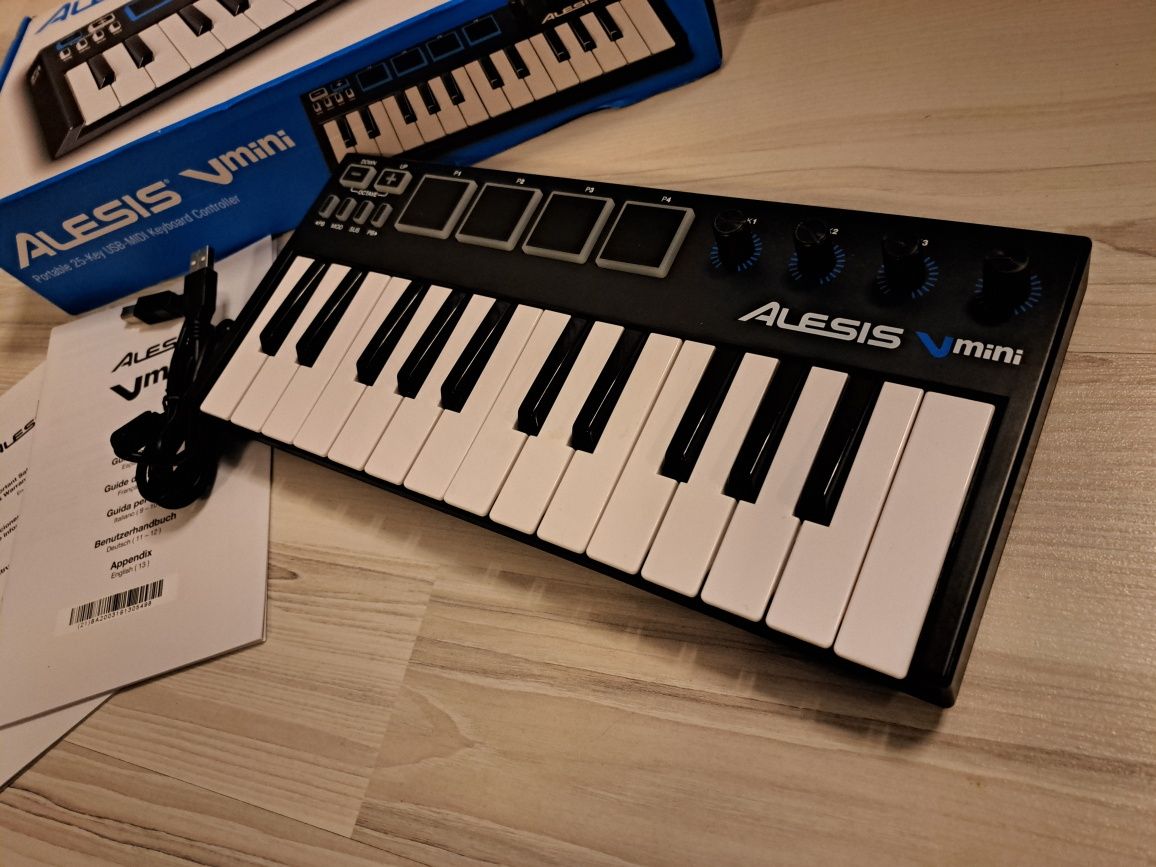 Alesis Vmini MIDI keyboard 25key, МИДИ клавиатура Алесис Вмини 25