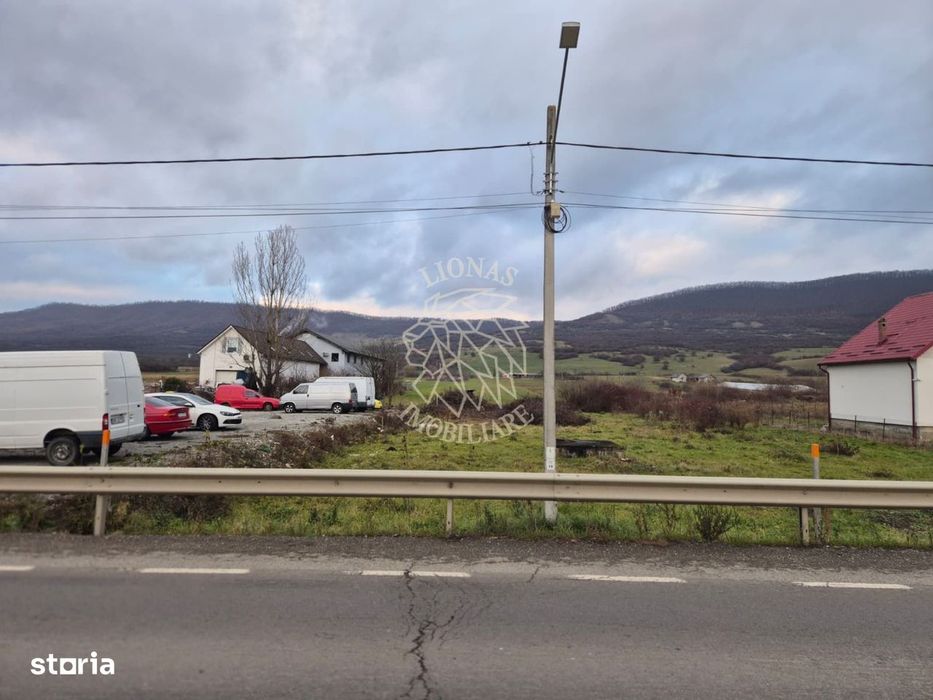Teren 5800 mp la DN17 cu utilitati-Sieu Magherus