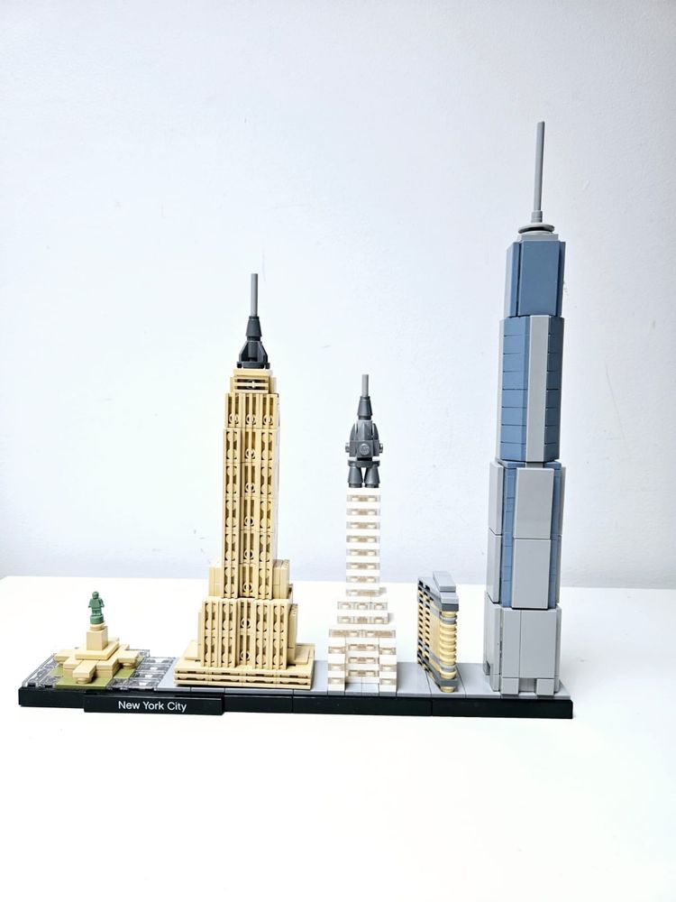 Lego Architecture 21028 - New York City (2016)