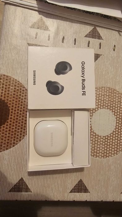 Слушалки samsung galaxy Buds Fe
