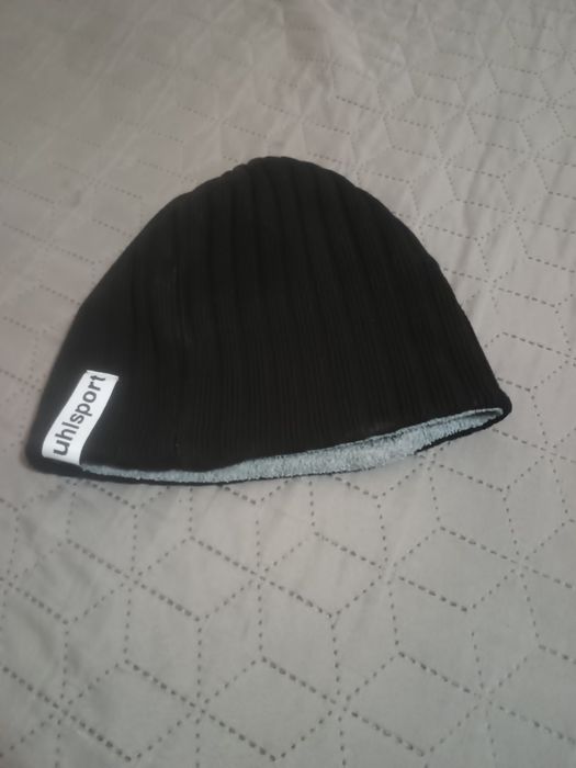 Оригинална зимна шапка на Uhlsport